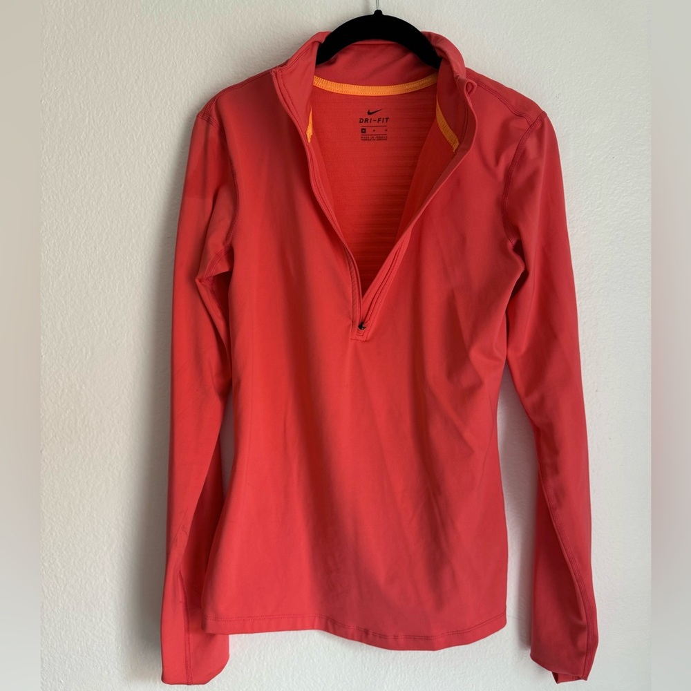 Nike Run Women's Dri Fit Long Sleeve 1/4 Zip Jacket